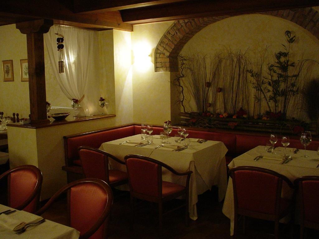 Albergo Ristorante Flora Vittorio Veneto Kültér fotó